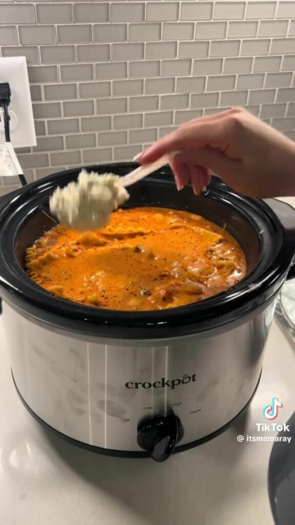 slow cooker chicken and dumplings
